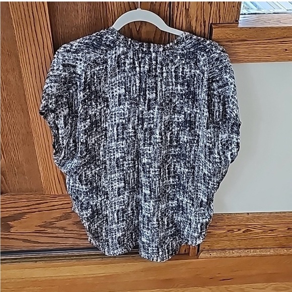 Vince silk dolman sleeve top in black and white - Picture 6 of 10